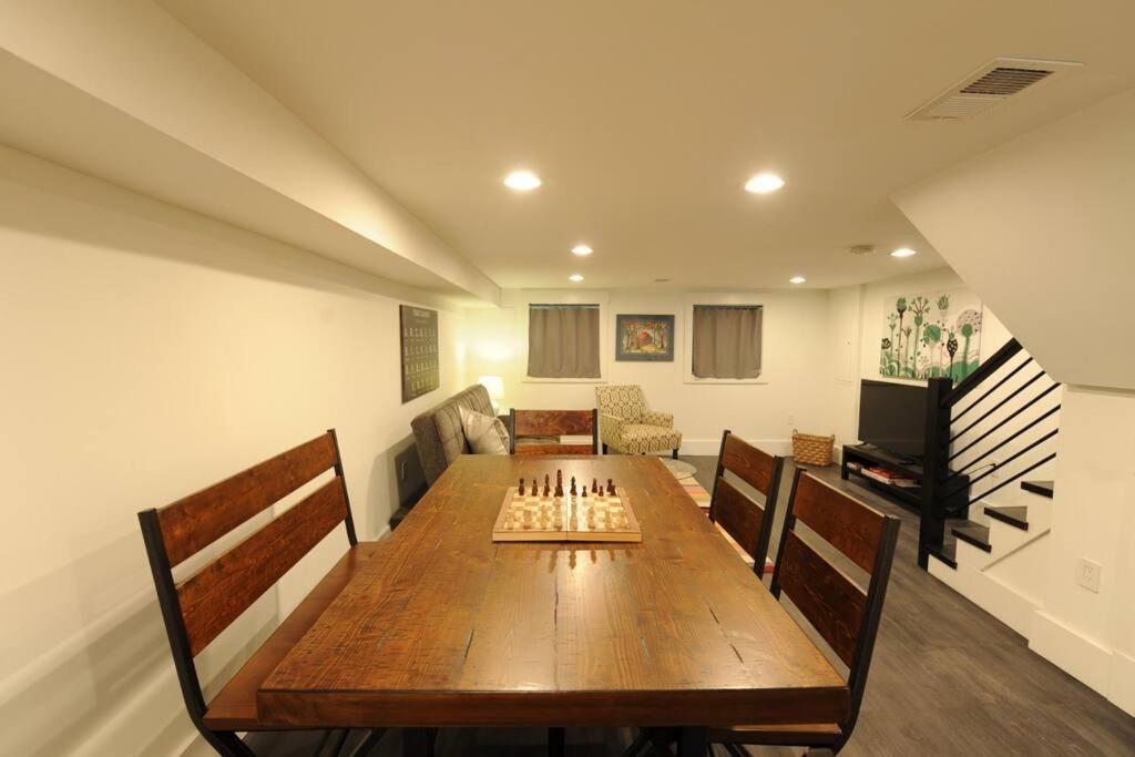 Cherry Blossom Townhouse, Easy Dc Access Вашингтон Екстериор снимка