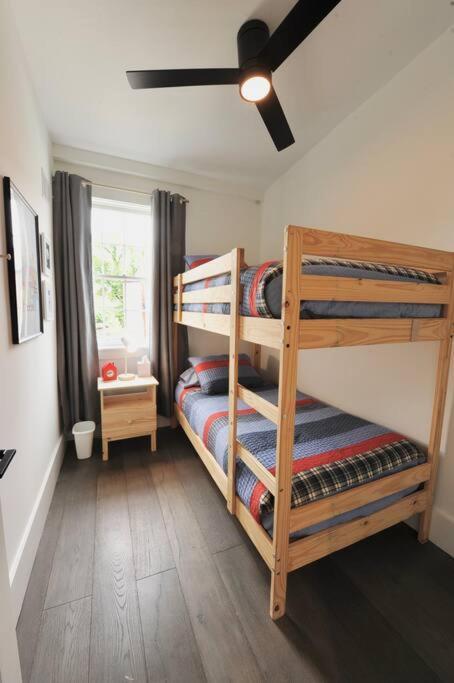 Cherry Blossom Townhouse, Easy Dc Access Вашингтон Екстериор снимка