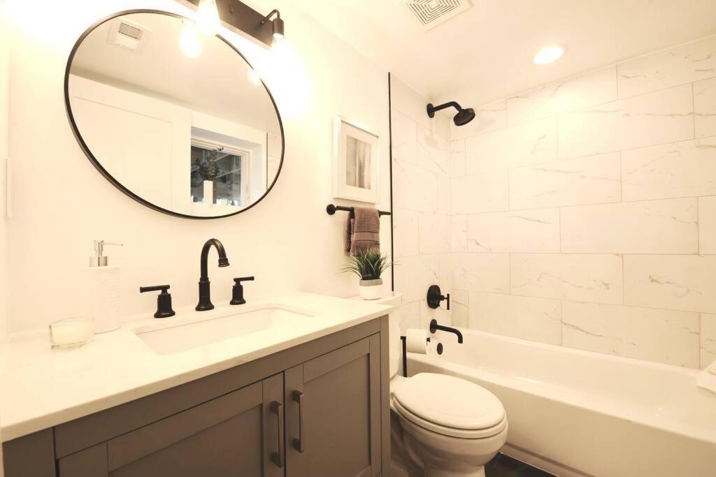 Cherry Blossom Townhouse, Easy Dc Access Вашингтон Екстериор снимка