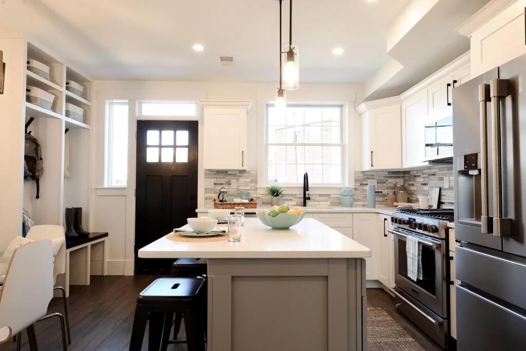 Cherry Blossom Townhouse, Easy Dc Access Вашингтон Екстериор снимка